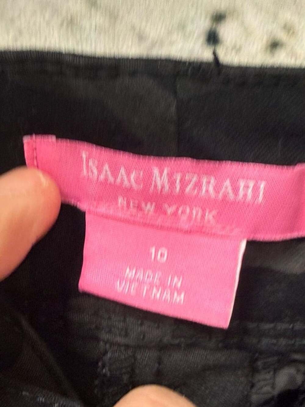Size 10 Black Camo Shorts Isaac Mizrahi New York - Picture 2 of 4